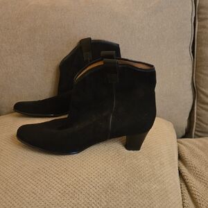 Elegant Black Ankle Boots